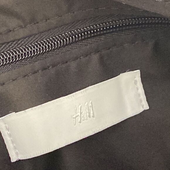 H&M Quilted Shoulder Bag - Picture 14 of 16